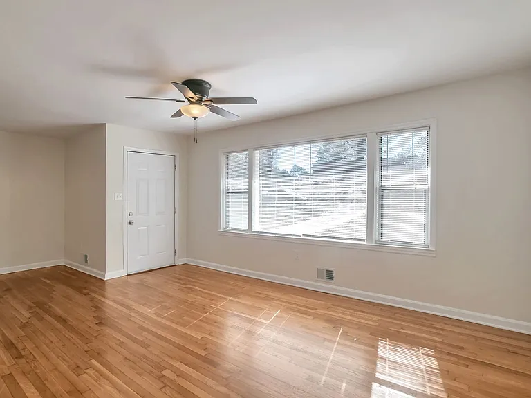 3036 Santa Monica Dr — Photo 13