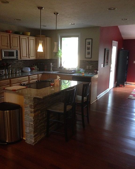1st image of 3139 Whitman Ave