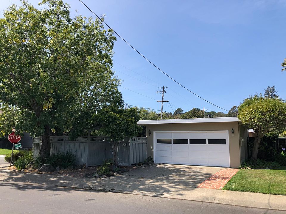 Street view of 1 Somerset Lane
