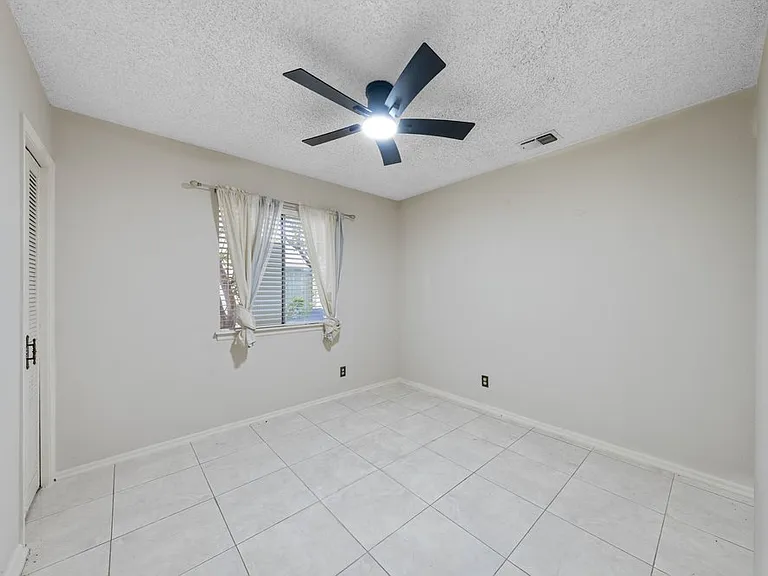 6323 Forest Bnd — Photo 24
