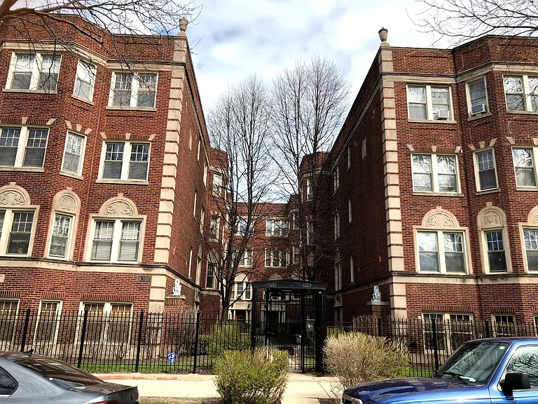 6131 N Hoyne Ave #1 — Photo 9