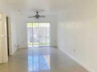 2170 NE 167th St, North Miami Beach, FL 33162