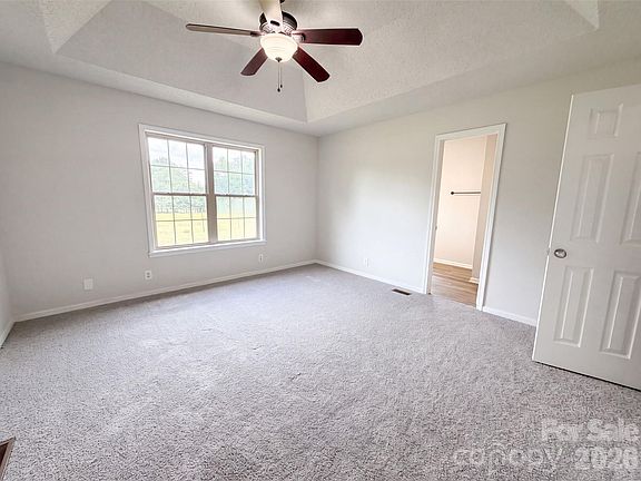 4th image of 972 Darby Rd