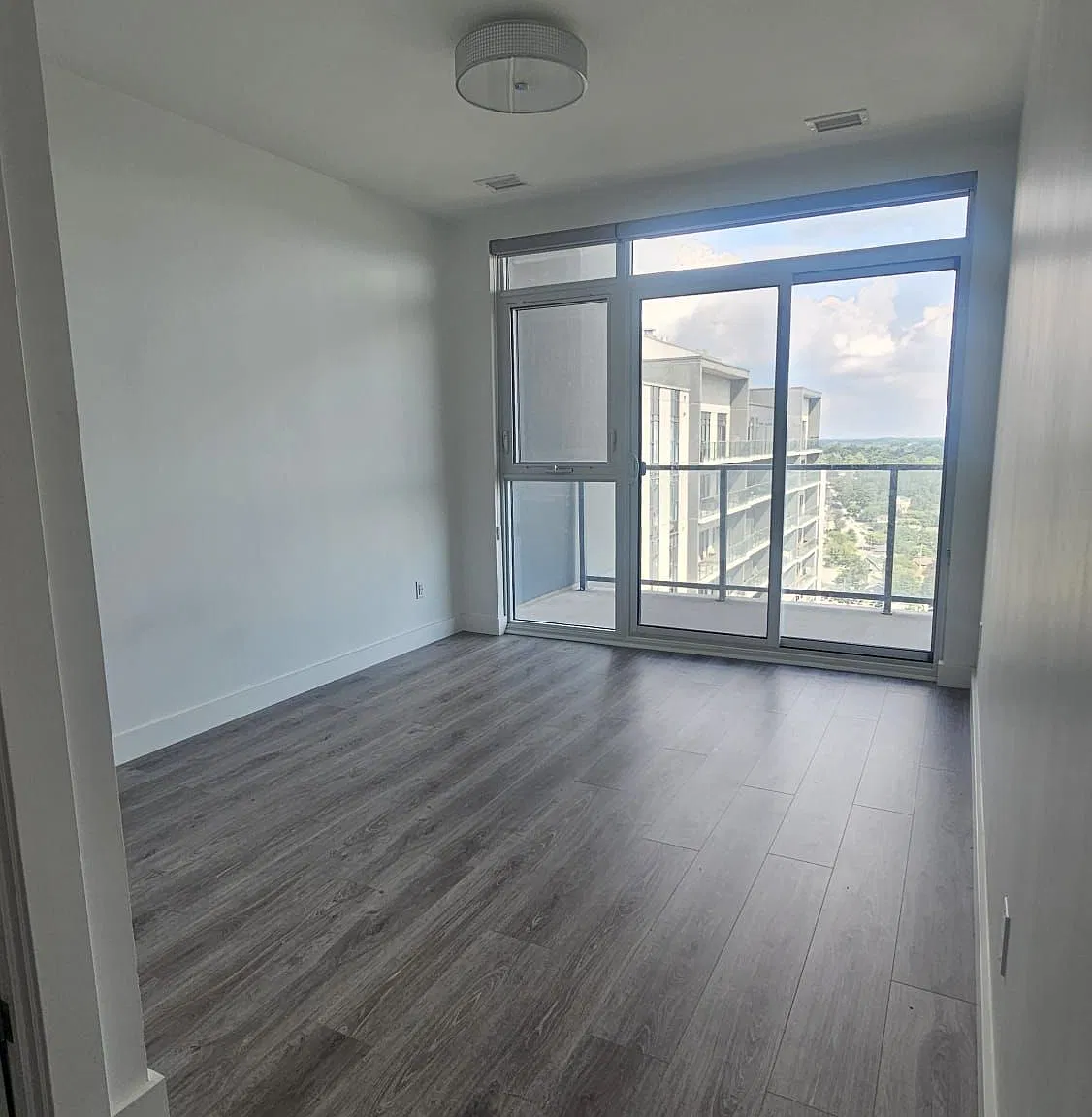 2 bed, $2,500 — Photo 2