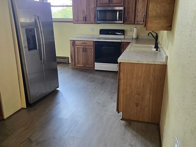 8001 Stuart St — Photo 4