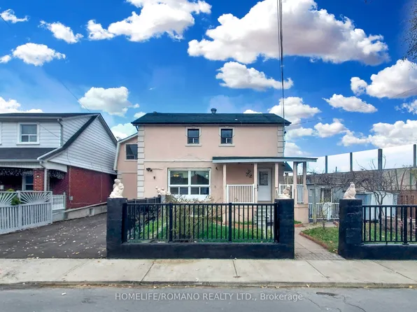 66 Mahoney Ave, Toronto, ON M6M 2H4