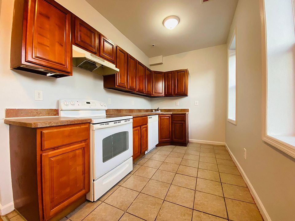 1st image of 79 Tillinghast St #B1a