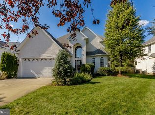 3 Tara Dr, Mount Laurel, NJ 08054