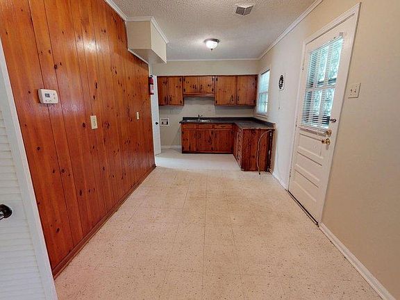 4th image of 5025 Lochinvar Dr