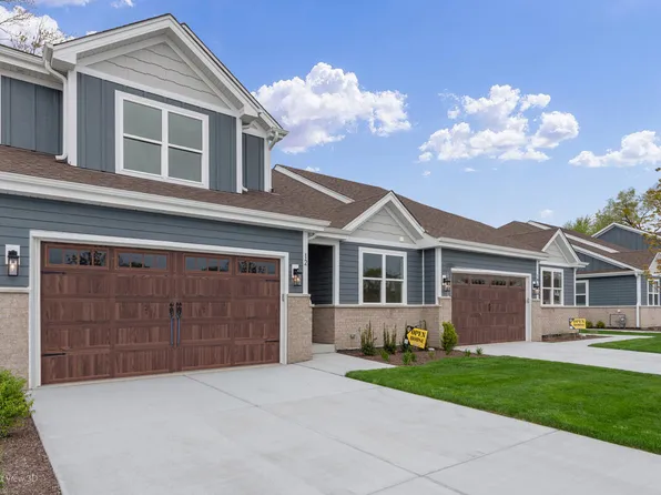 12 Steeple Bend Ln, Evergreen Park, IL 60805