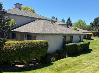 42 Dockside Cir, San Rafael, CA 94903