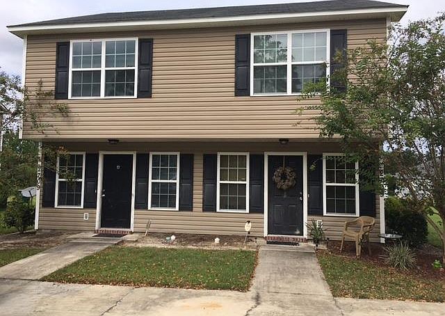 1st image of 2709 Pineview Dr