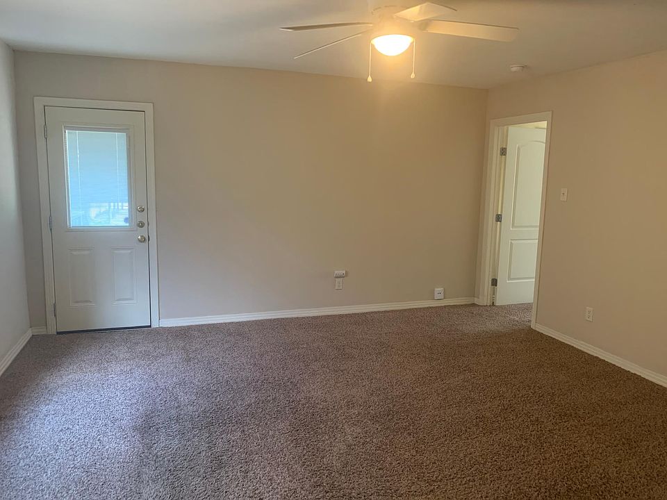1st image of 2604 21st St APT A