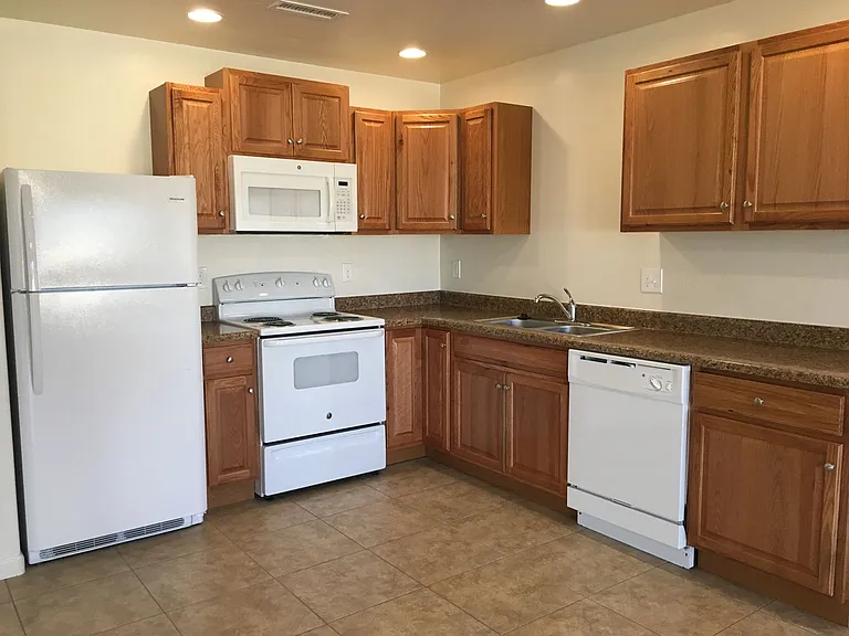 4483 N Miner Rd — Photo 3