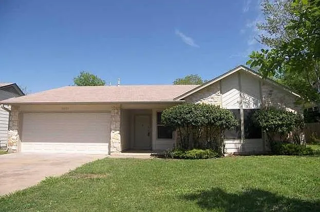 11305 Blackmoor Dr