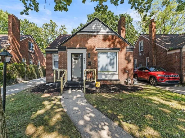 19470 Sussex St, Detroit, MI 48235