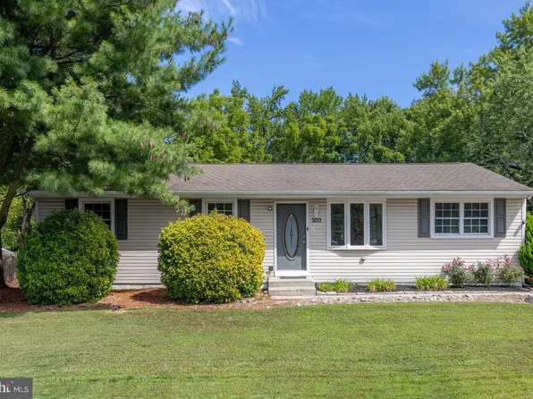 203 Central Ave, Woodbury Heights, NJ 08097