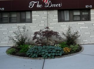 87-15 204th Street #B51, Hollis, NY 11423