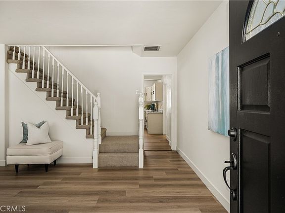 4th image of 1314 N Flower St