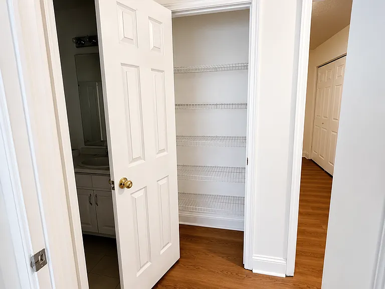 120 Oak Vista Ct — Photo 29