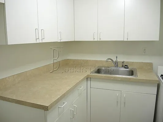 Rented by Bouklis Group | media 3