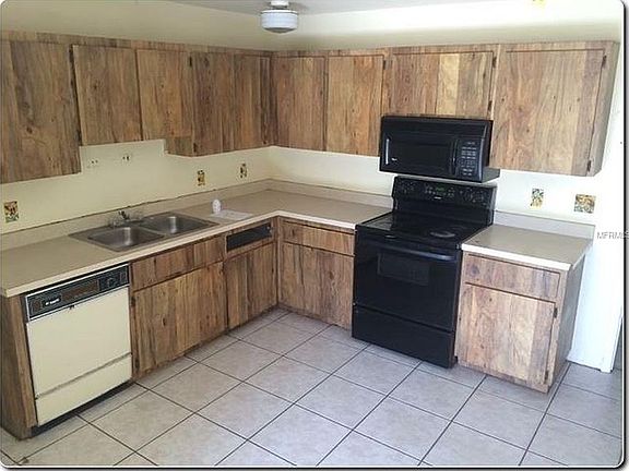 3rd image of 5992 Turnbull Dr