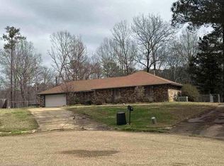 328 Park Ln, Jackson, MS 39212