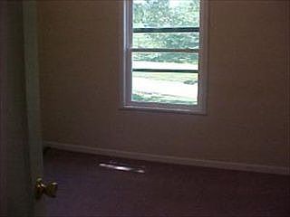 4th image of 1909 Oscar St