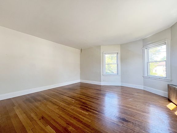 4th image of 139 E Squantum St Unit 1