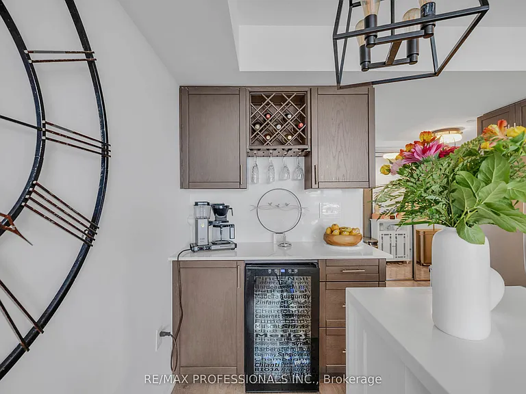 3091 Dufferin St #727 — Photo 11