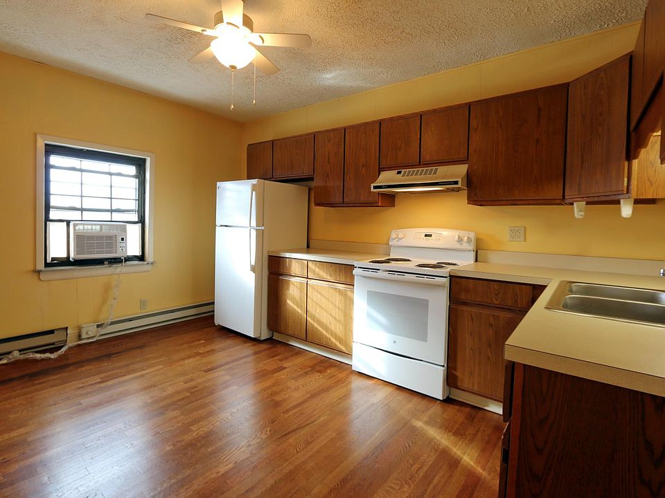 1st image of 241 5th Ave APT 1