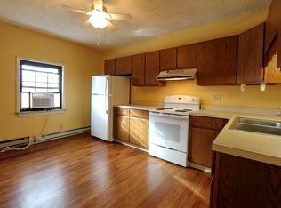 241 5th Ave APT 1, South Charleston, WV 25303