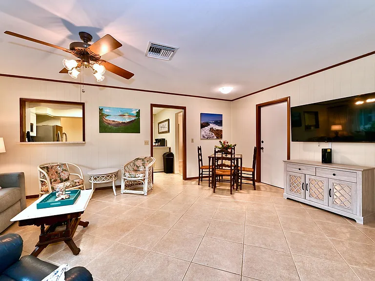 129 Alhambra Pl — Photo 30