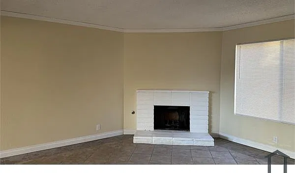 3 bed, 1360 sqft, $2,980 — Photo 3