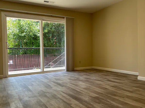 376 College Ave APT 3B, Palo Alto, CA 94306