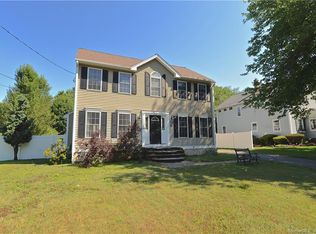 95 Mulberry St, Plantsville, CT 06479