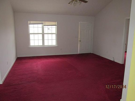 4th image of 8741 Burleson Ln
