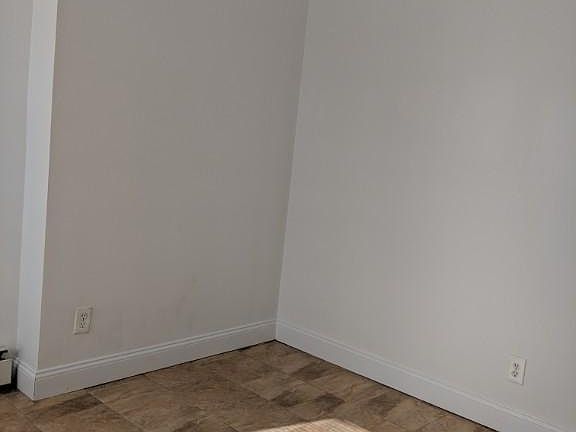 4th image of 19312 Jamaica Ave APT 3R