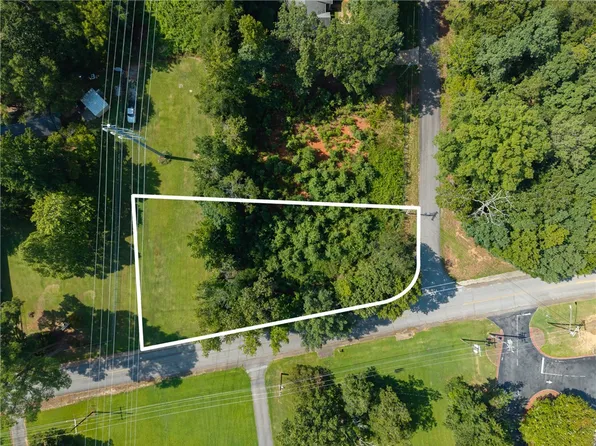 101/103 Stardust Ln, Clemson, SC 29631