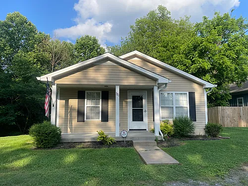 321 Rossview Rd Photo 1