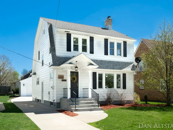 2214 College Ave SE, Grand Rapids, MI 49507