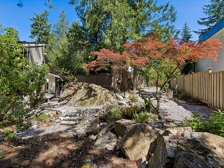 5620 Larson Pl — Photo 36