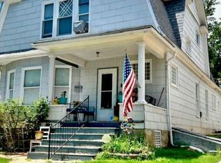 208 S 6th St, Raton, NM 87740