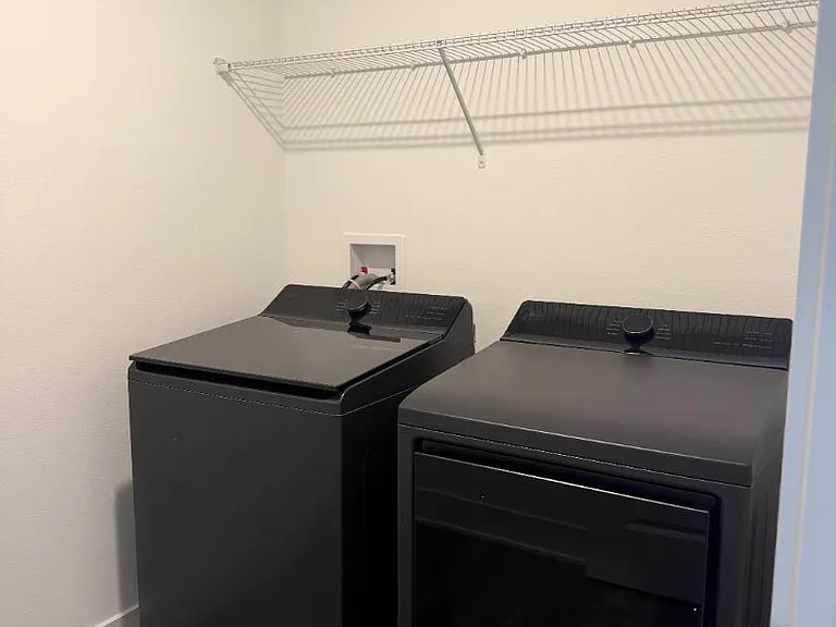 Unit Photo