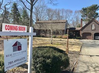 15 W Pond Rd, Plymouth, MA 02360