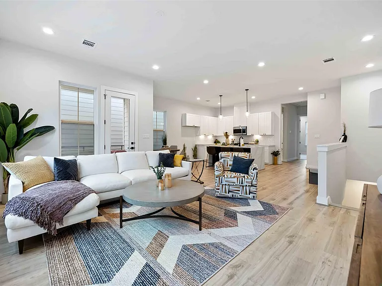 6109 De Campo St — Photo 1