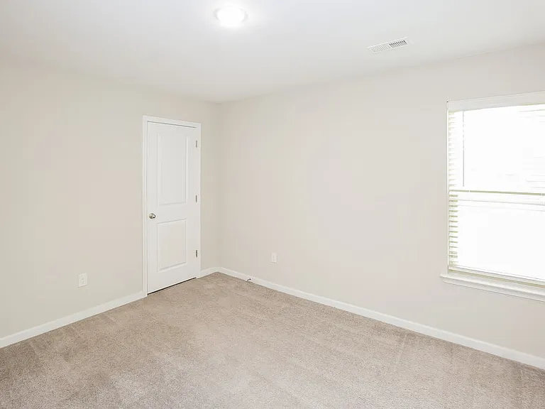 1019 Helms Rd — Photo 12