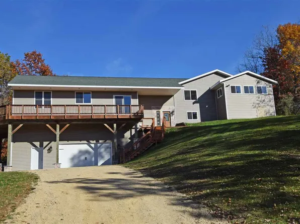 S1036 W Dutch Hollow Rd, La Valle, WI 53941