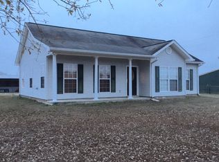 53 Golden Pond Ln, Poplarville, MS 39470