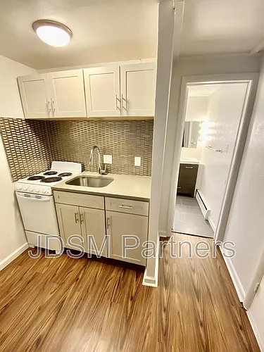 80 S Washington St #4 Photo 1